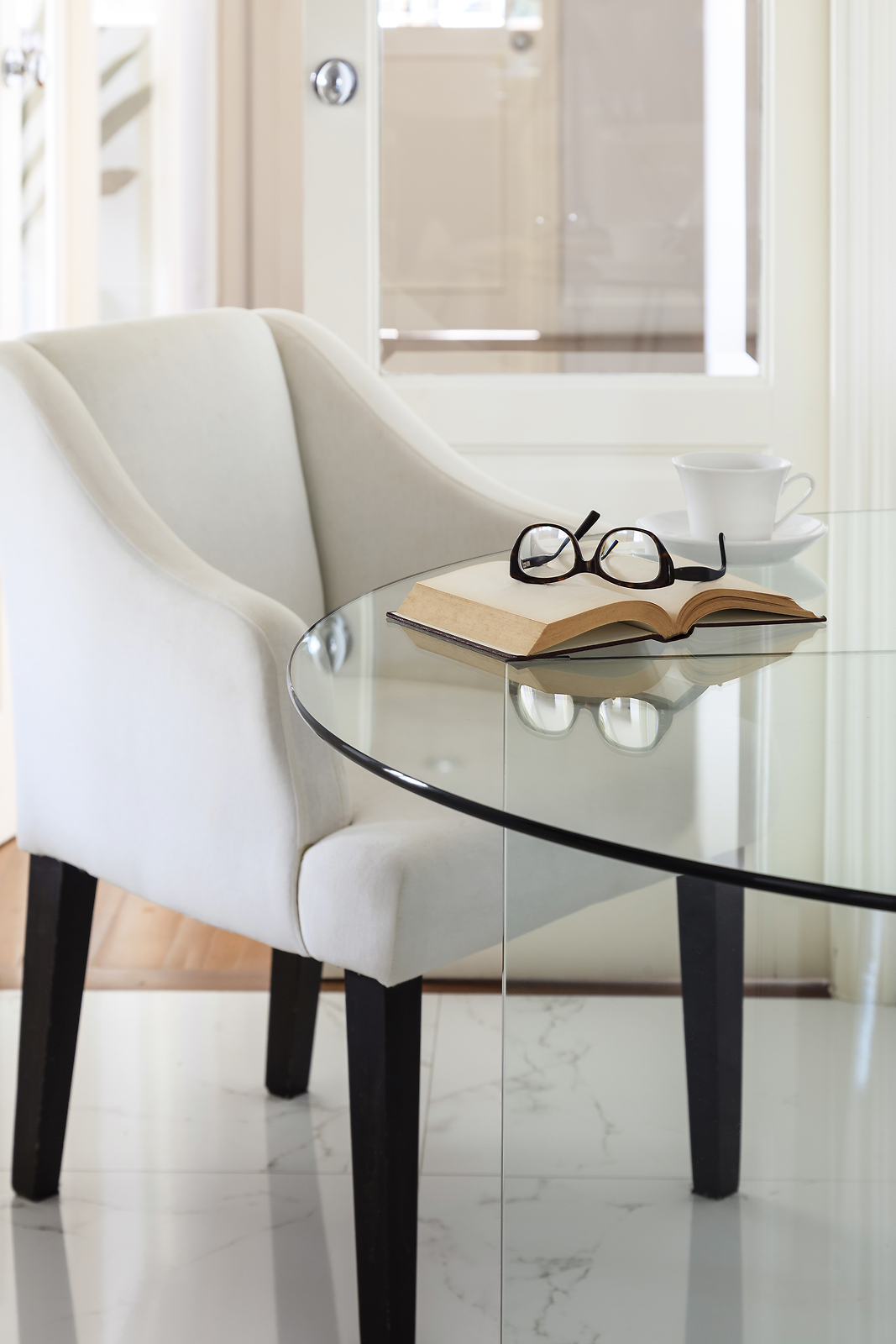 Pro Safe Glass 14″ Round Tempered Glass Table Top 1/2″ Thick Ogee Edge – Clear
