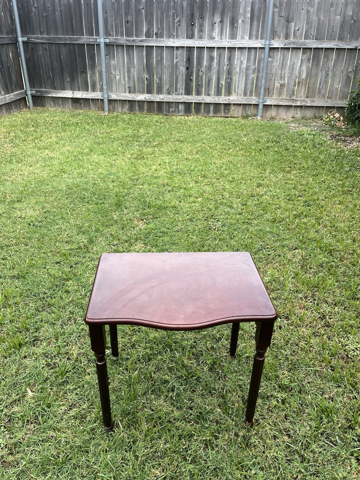 traditional mahogany Nesting Indoor Table 11.5 X 18 X18 Some Sign Of Use