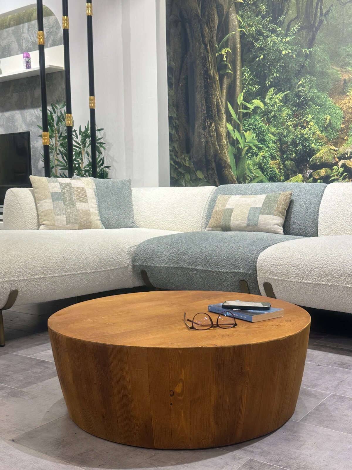 Batamex Home Handcrafted Solid Wood Round Coffee Table