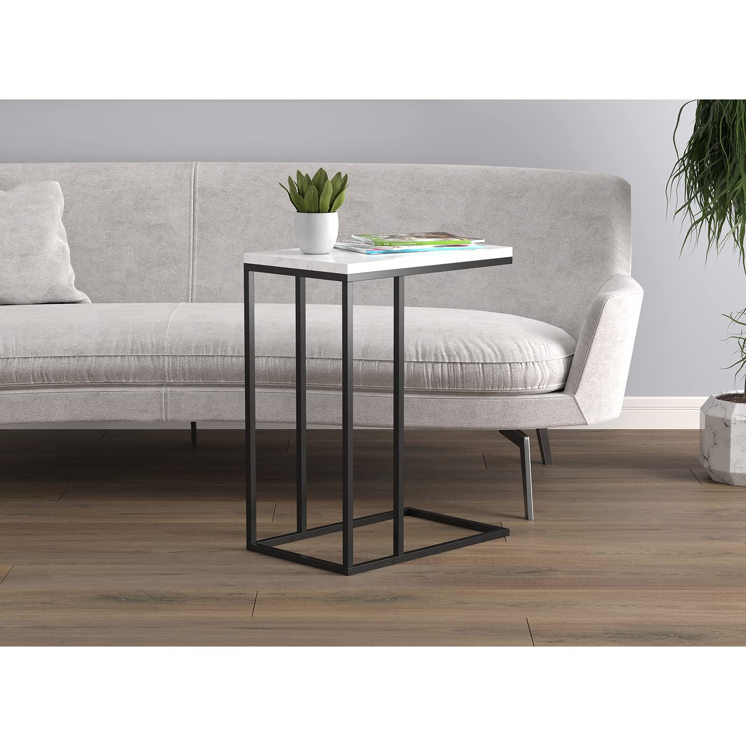 Pemberly Row 19″L C-Shape Marble Accent Table in Black Metal