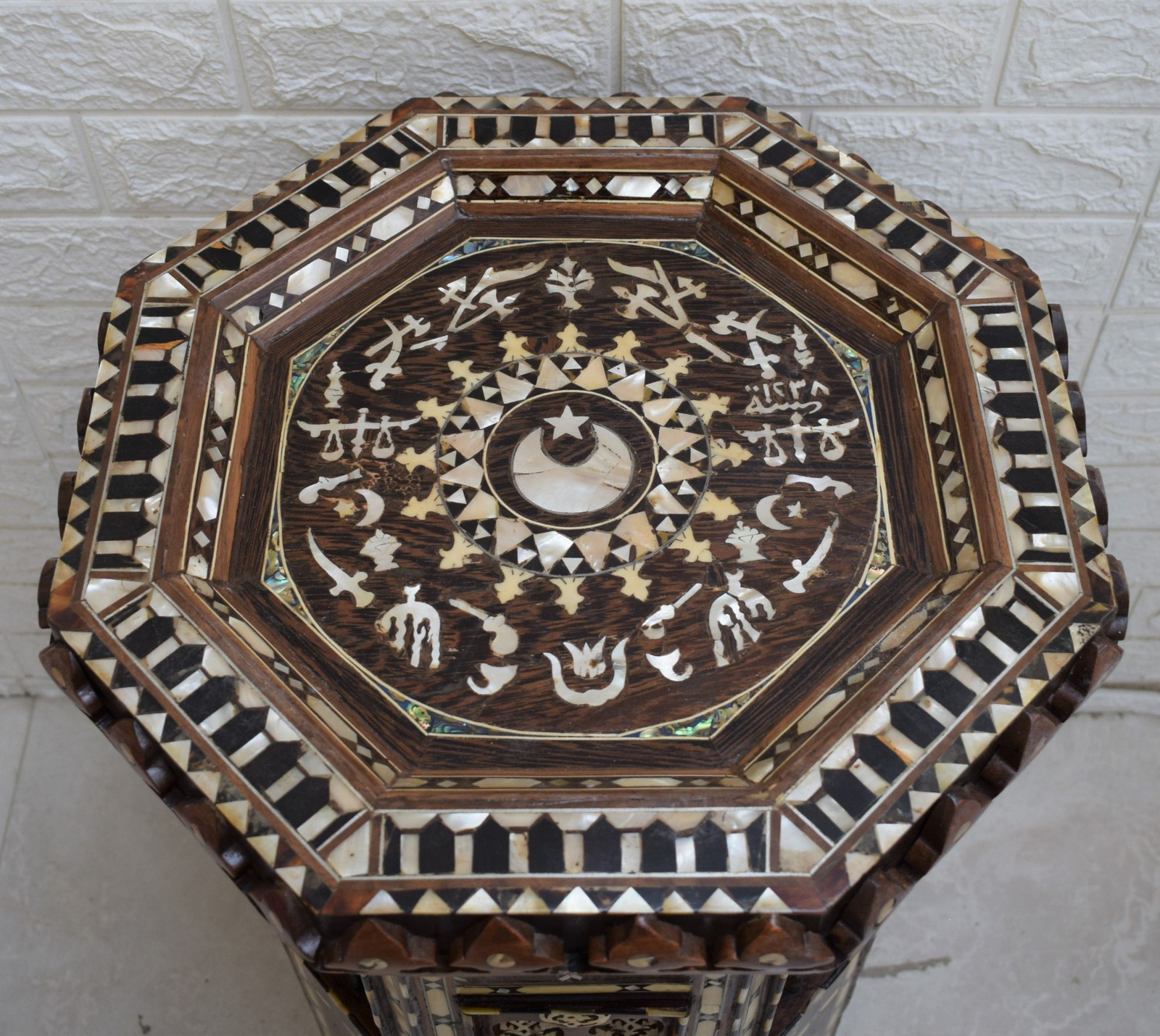 Vintage Coffee End Table, Mother of Pearl Inlay entryway Table, Wood Side Table