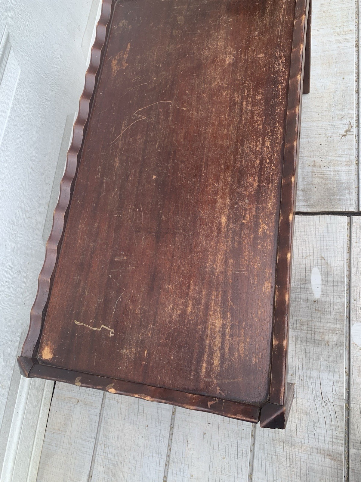 Vintage Wood Tray Coffee Table Scalloped Gallery Rim/Edge Traditional Cutout 34”
