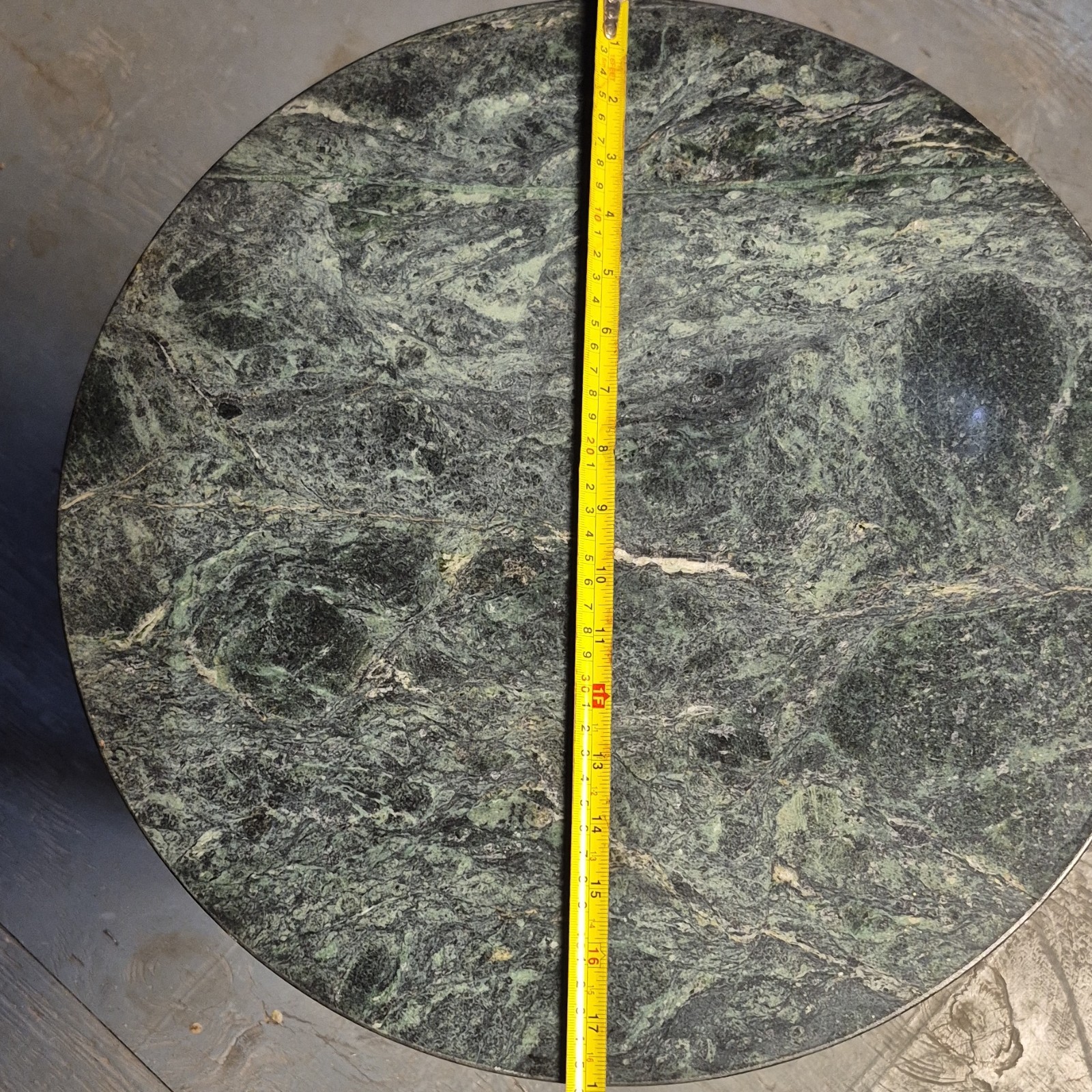 Vtg Traditional Round Green Marble Side Table with Wood Base and Brass Accents