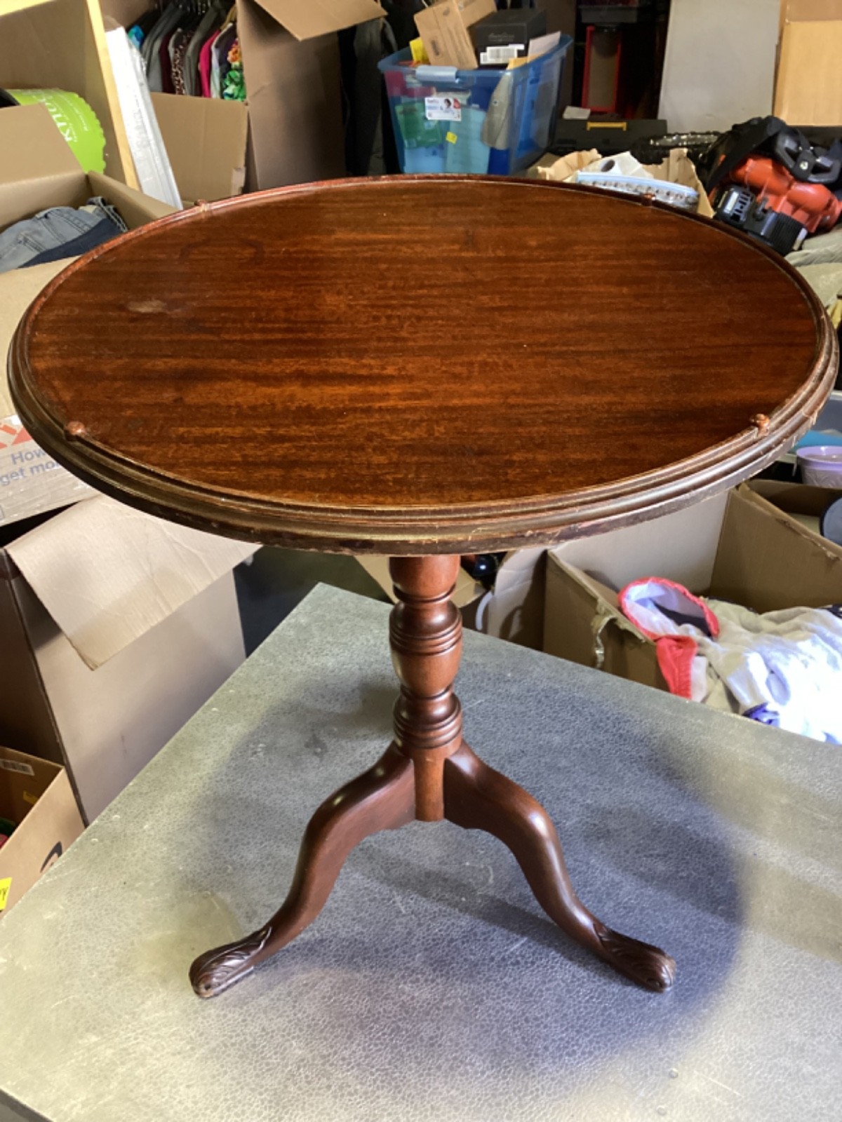FINE ARTS FURNITURE CO. MAHOGANY END TABLE, ACCENT TABLE 21” Round x 25.5 Trall