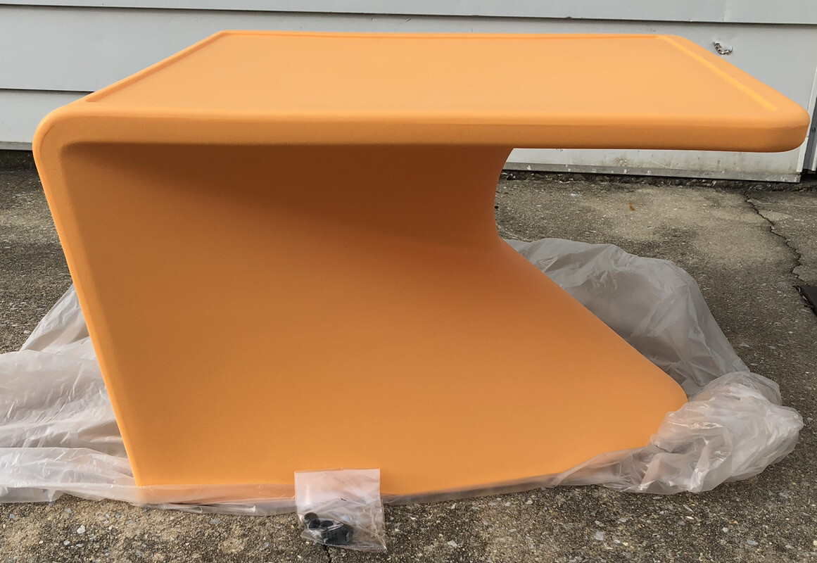 Angeli Pinaffo & Paolo Scagnellato Modern Space Age Design Side Table NEW Orange