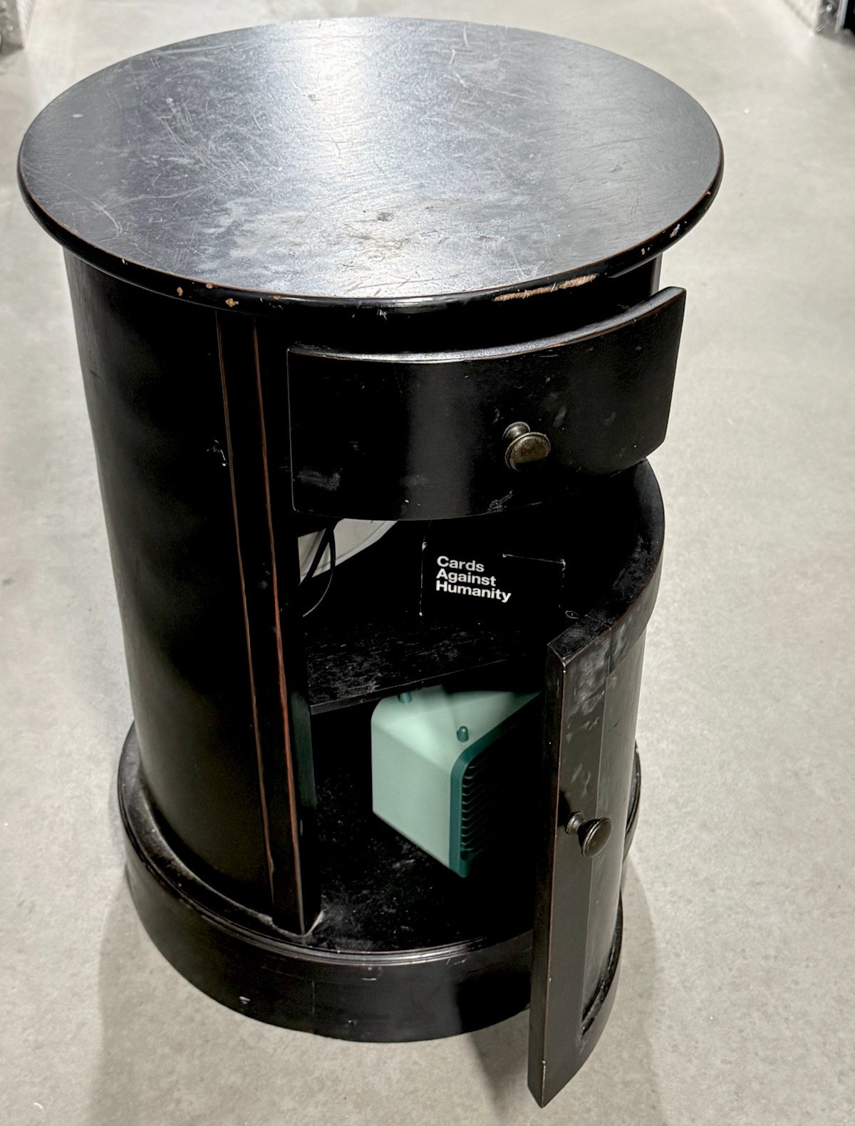 Black Round Wood End Table w/ Storage, 1 Drawer, Knob, 30x30x45 Painted