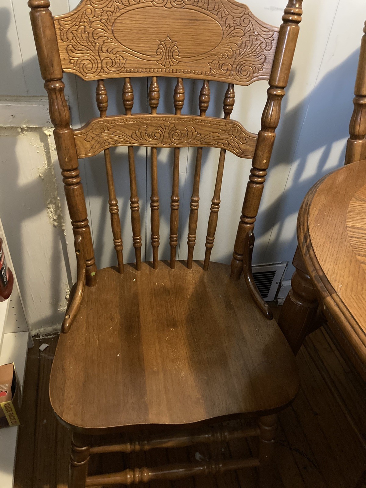dinning room table hardwood